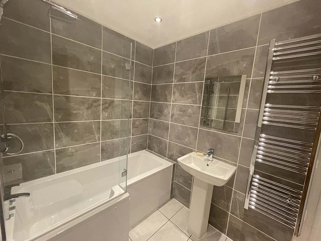 3 bedroom mid terrace house To Let in Barnoldswick - IMG_0331.jpg